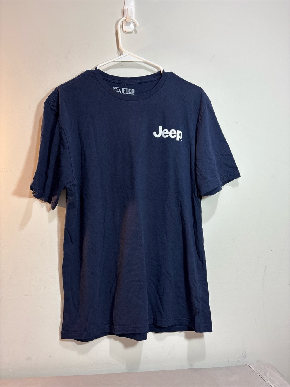 Jeep unisex Navy Logo T-Shirt. 816